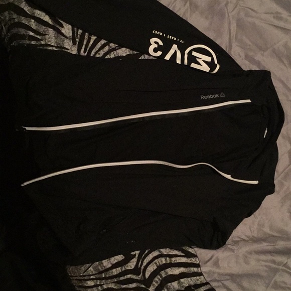 Women’s REEBOK workout sweater - Picture 1 of 1